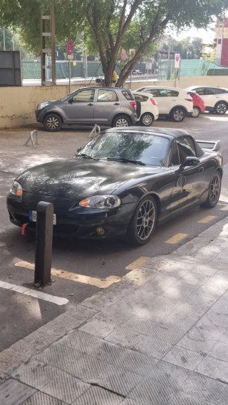 Mazda MX-5 2004