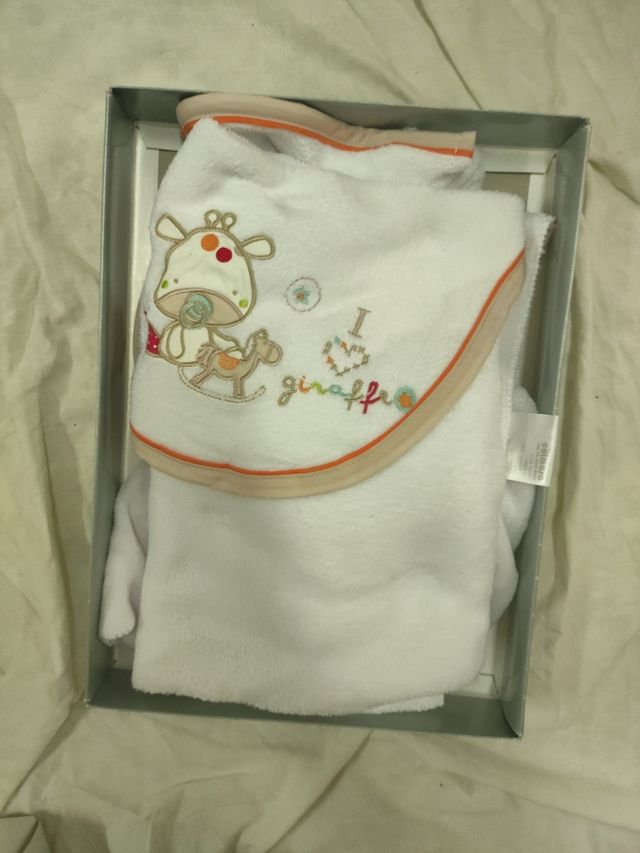 Sábanas nuevas carrito de bebe coralina