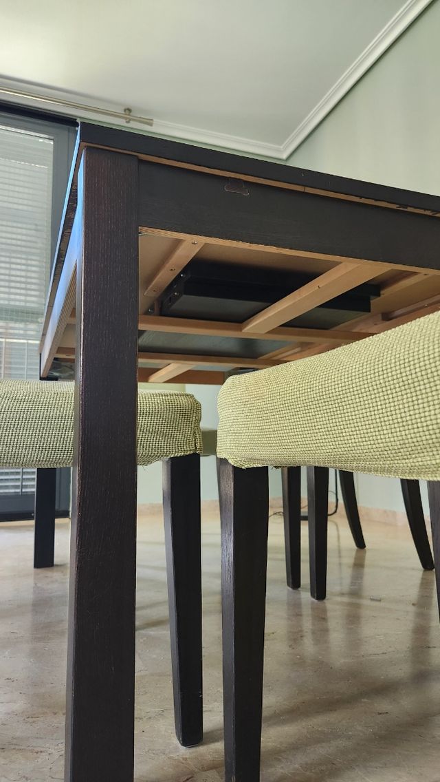 Mesa comedor extensible con 6 sillas