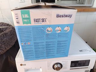 Piscina Bestway Fast Set 305x76cm puesta un día