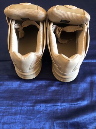 Zapatillas beige Bershka