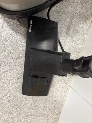 Aspiradora NILFISK - Buen estado