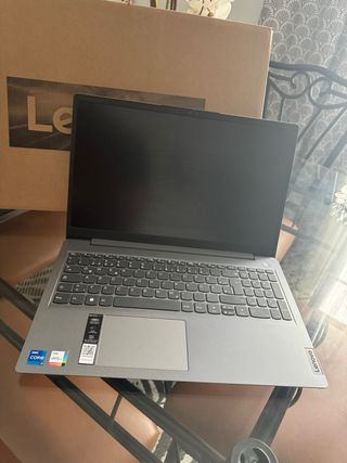 Lenovo IdeaPad 3 i7 12ª Gen - 16GB-1TB SSD