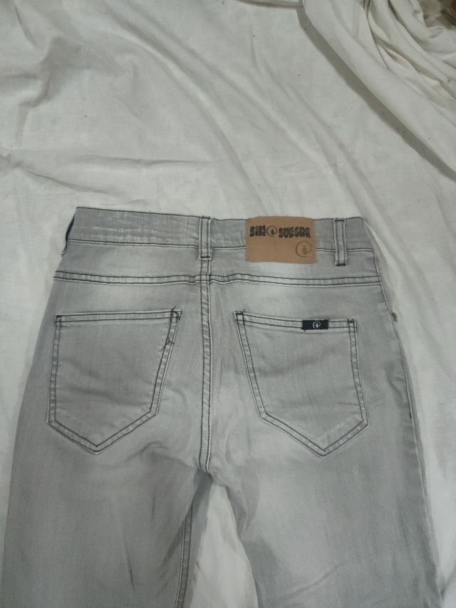 Vaquero azul y vaquero gris talla 34