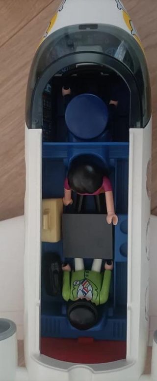 Avión Playmobil y figuras