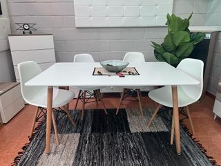 Mesa Comedor Nórdica 4 Sillas
