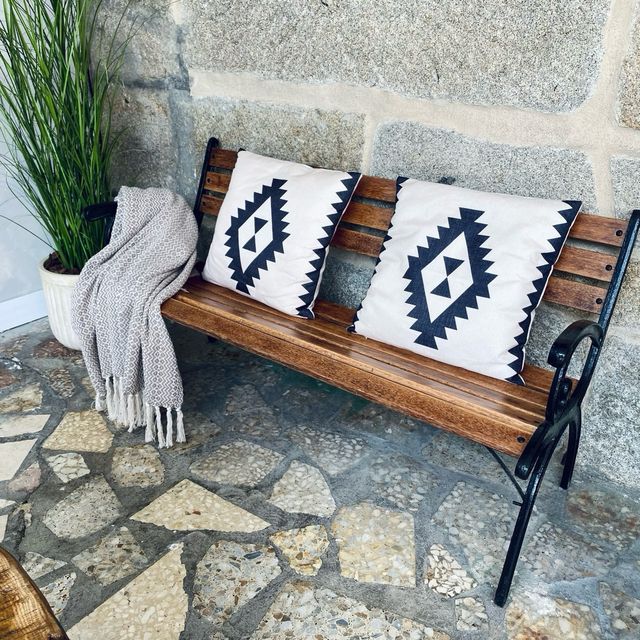 Conjunto jardín - Banco, mesa y silla