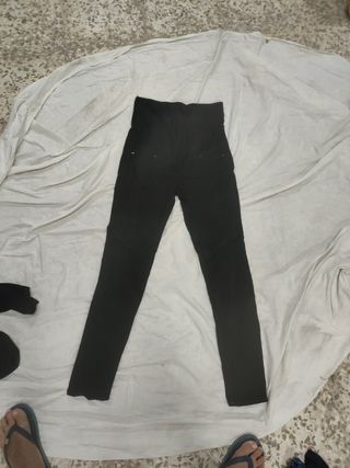 Vaqueros premamá negros - Talla L 40 HyM