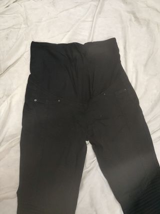 Vaqueros premamá negros - Talla L 40 HyM