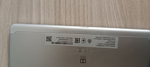 Lenovo M10 Tablet + Dock Station