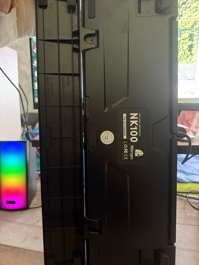 Teclado NitroPC gaming RGB
conexion usb En su caja
