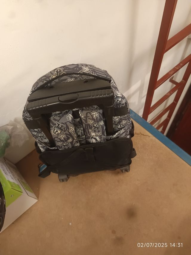 Mochila escolar con ruedas