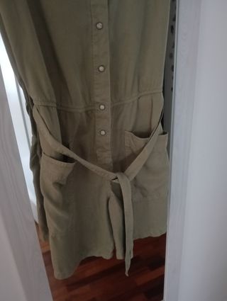 Mono corto verde oliva talla XS
