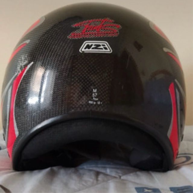 Casco moto Nzi carbono