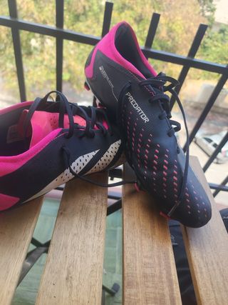 Adidas Predator - Fútbol - Negras/Rosas