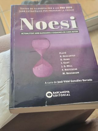 Noesi. Textos de filosofia per a les PAU 2025