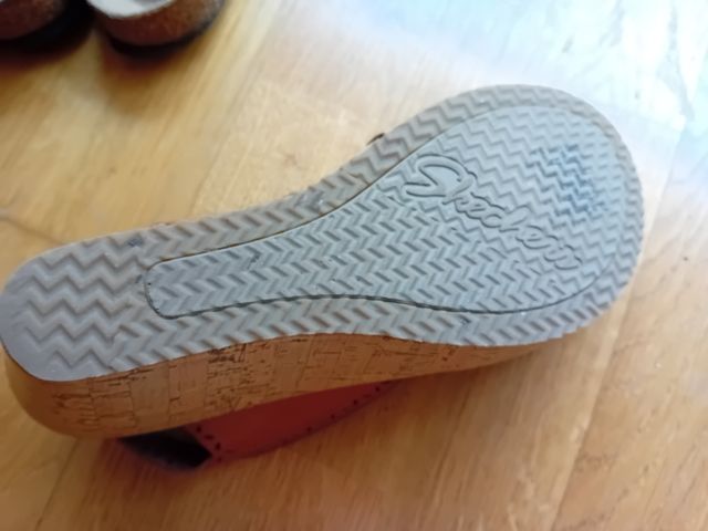 Sandalias Skechers Cali