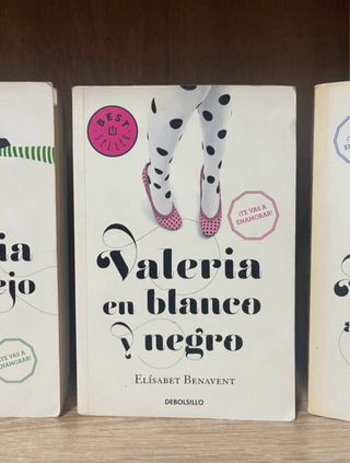 Lote Elísabet Benavent de bolsillo