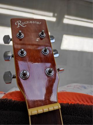 Guitarra acústica Cutaway