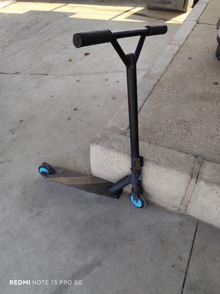 Patinete Infantil - Negro con Azul