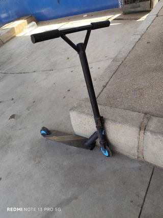 Patinete Infantil - Negro con Azul