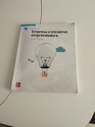 Empresa e iniciativa emprendedora. Grado medio/...