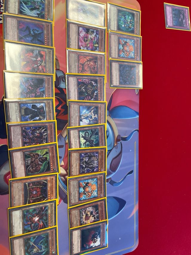 Deck Yu-Gi-Oh! - Carte in ottime condizioni