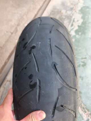 Neumáticos moto marca metzeleM7 sport rr 90€ las 2