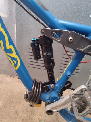 Kona MTB - Bicicleta descenso
