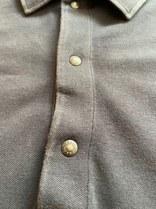 Polo negro Prada original con detalles rojos - Hom