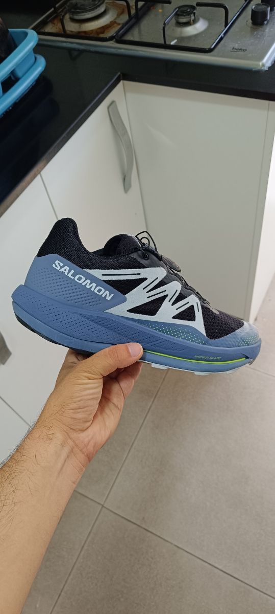 T.43 Zapatillas Salomon Pulsar Trail CASI NUEVAS