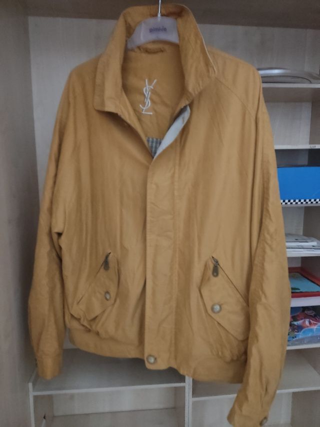 Chaqueta Yves Saint Laurent amarilla