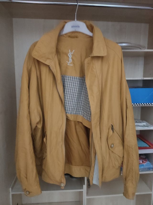 Chaqueta Yves Saint Laurent amarilla