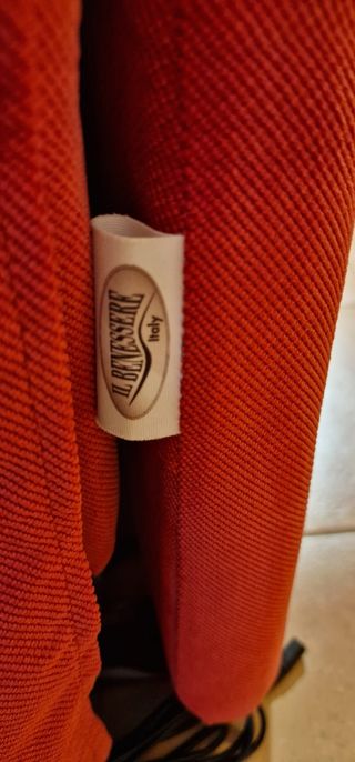 Poltrona relax rossa motorizzata