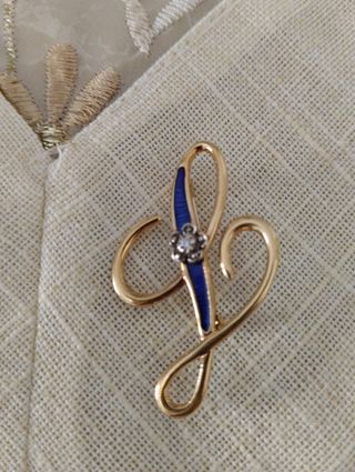 Spilla lettera oro 18 carati vintage