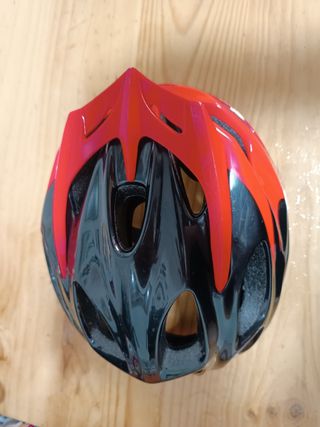 Casco bicicleta negro-rojo