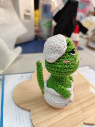 Amigurumi dinosaurio bebé a crochet