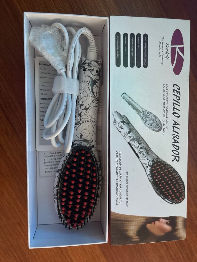 Cepillo Alisador Kendall -Todo tipo de cabello