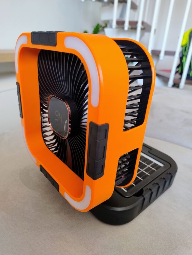 Ventilatore portatile con luce LED + powerbank
