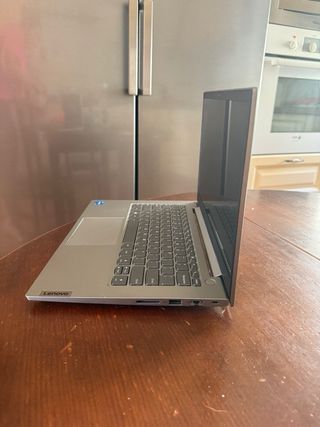 SIN USAR Portátil Lenovo Thinkbook 14 G4 8GB/256GB