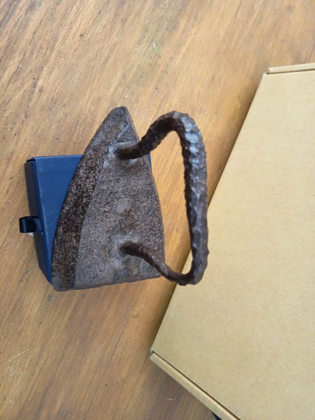 Plancha hierro antigua