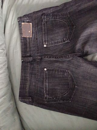 Pantalones negros largos