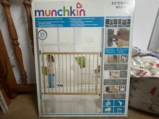 Barrera seguridad Munchkin extensible madera