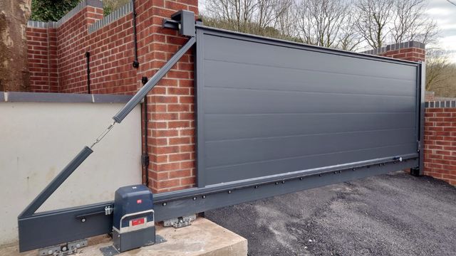 Motor puerta automática garaje