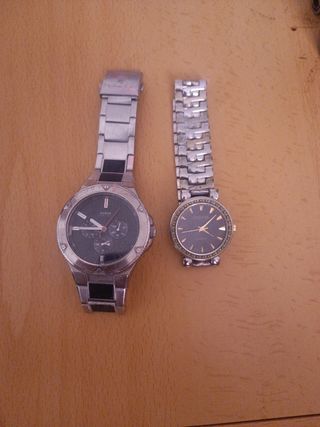2 Relojes Guess y geneva