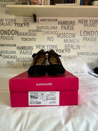 Tacones negros MARIAMARE