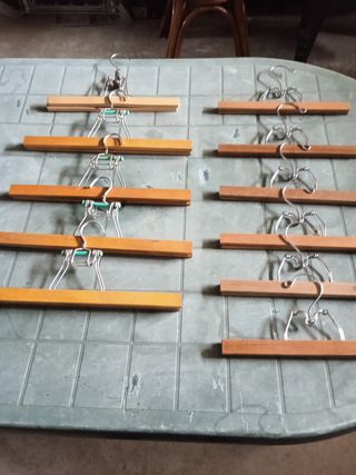 11 Perchas madera-metal vintage