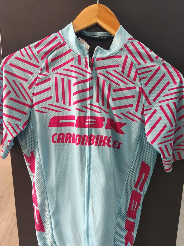 Conjunto ciclismo CBK L celeste-rosa