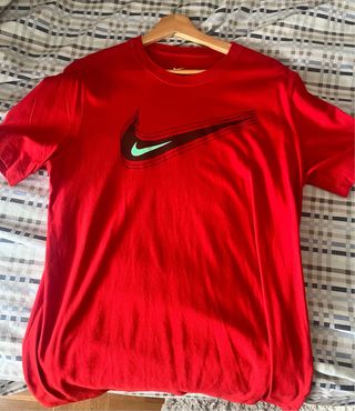 Camiseta Nike roja - Talla L