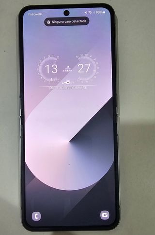 Samsung Galaxy Z Flip 6 256GB - Plata